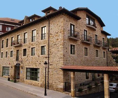 Hotel Villa De Cabrales Arenas De Cabrales Εξωτερικό φωτογραφία
