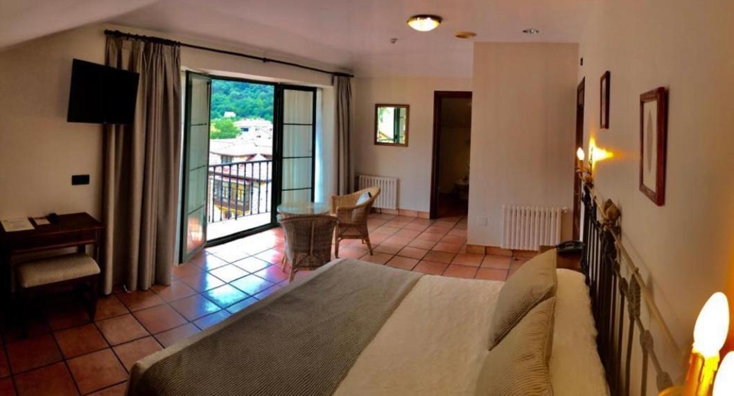 Hotel Villa De Cabrales Arenas De Cabrales Εξωτερικό φωτογραφία