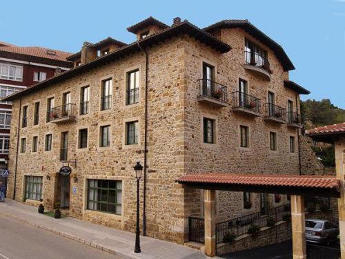 Hotel Villa De Cabrales Arenas De Cabrales Εξωτερικό φωτογραφία